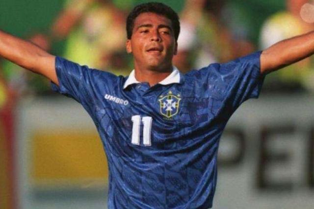 为球迷献上 为球迷献上