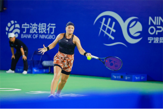 通过康宁汉 通过康宁汉