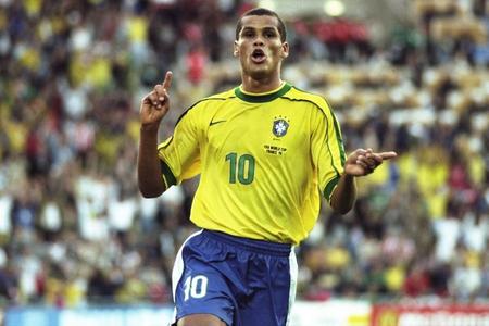 去偏重防守 去偏重防守