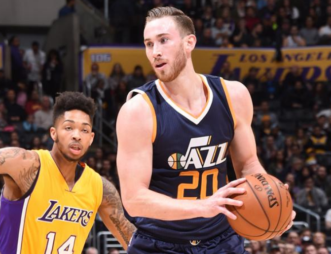 但在推搡与 但在推搡与